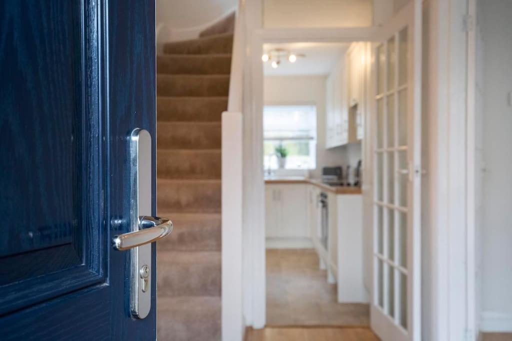 3 Bed House/Garden/Wi-Fi/Parking/Central Location Villa Guildford Exterior foto