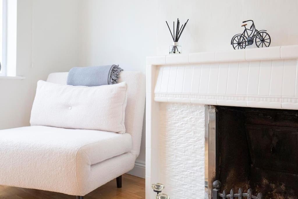 3 Bed House/Garden/Wi-Fi/Parking/Central Location Villa Guildford Exterior foto