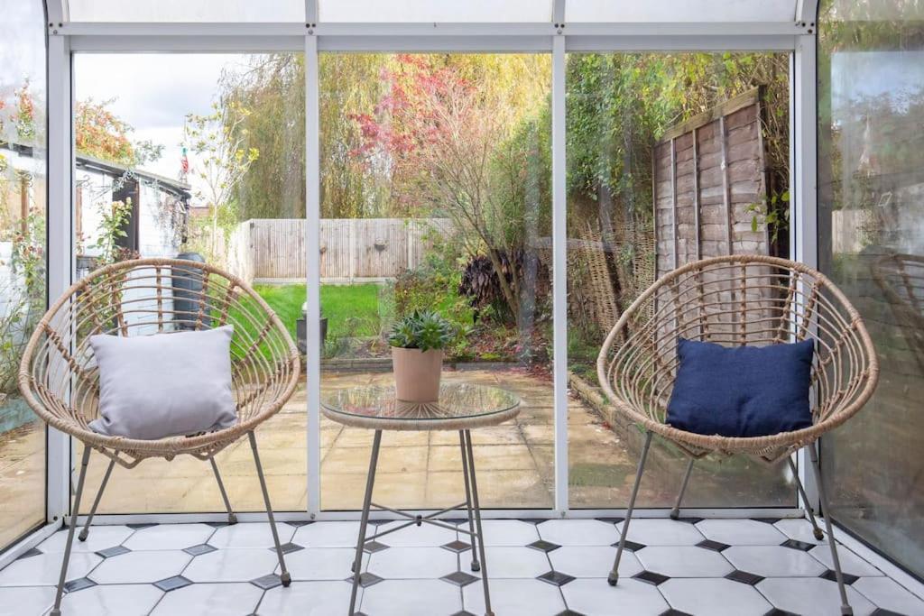 3 Bed House/Garden/Wi-Fi/Parking/Central Location Villa Guildford Exterior foto